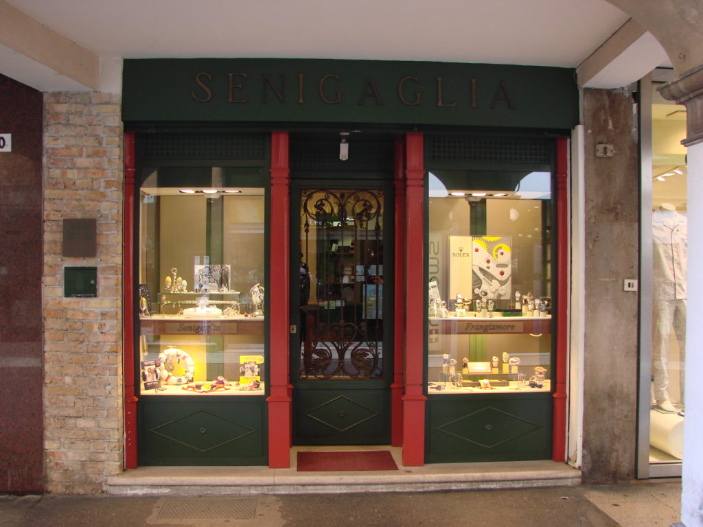 Gioielleria Senigaglia (2015)