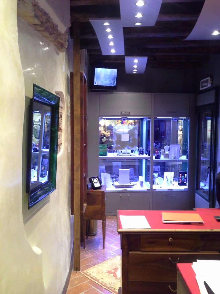 Gioielleria Senigaglia (2015)